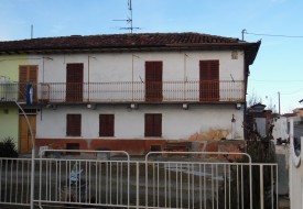 Casa in paese - Castagnole Monf.