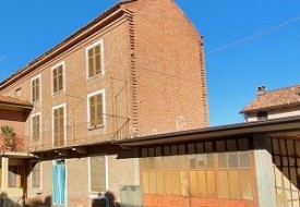 Casa di corte - Grana